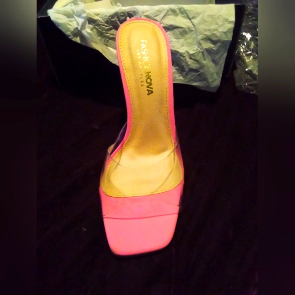 Size 8M, pink and clear with nude inside slide in heels from Fashion Nova